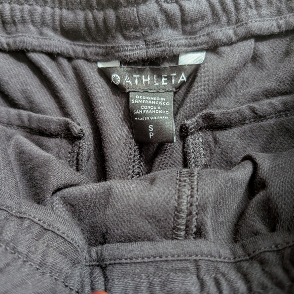 Athleta | Farallon Bermuda In Black - Picture 7 of 13